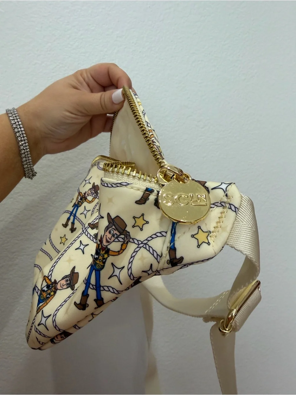 NEW Stoney Clover Woody Fanny Pack - Picture 13 of 16